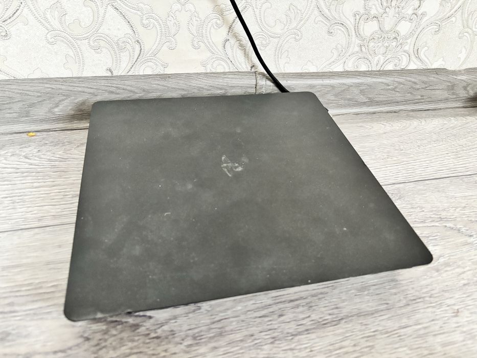 Продам playstation 4 с дискавотом