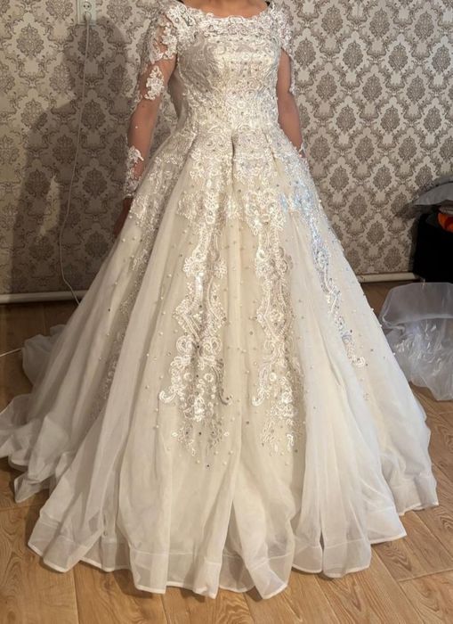 25000 Свадебный  платья