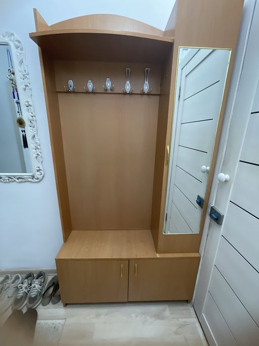 Шкаф для прихожии