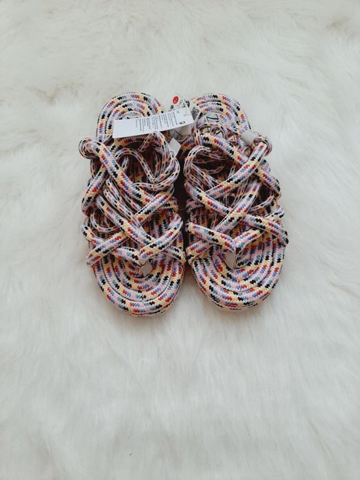 Reserved&Zara  măr 31/34 Noi!