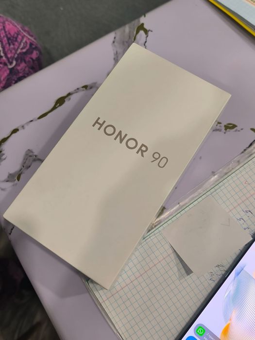 Honor 90 идеиальный