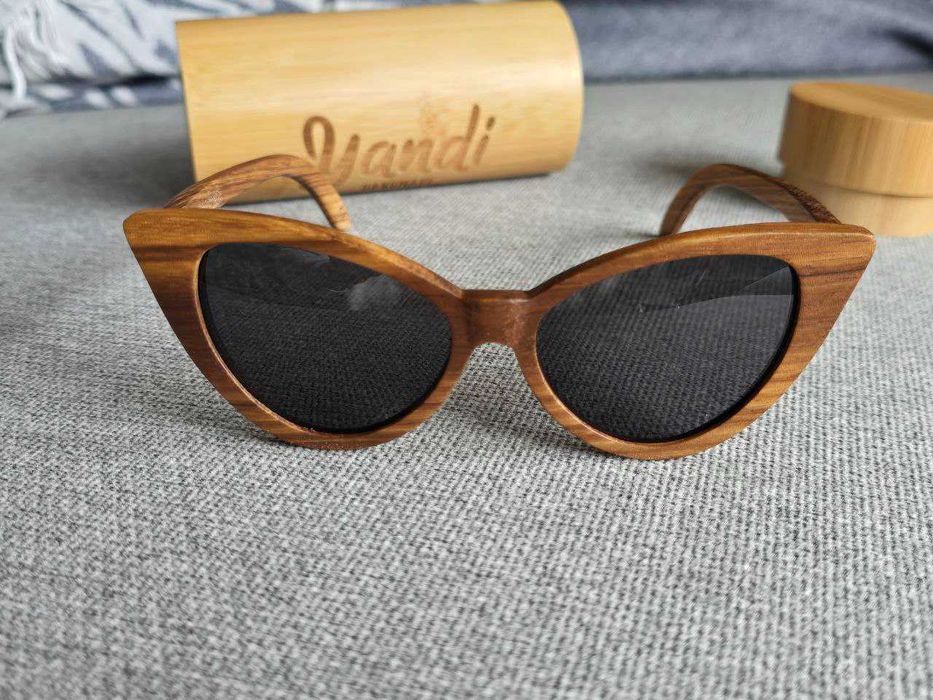 Дизайнерски дървени очила