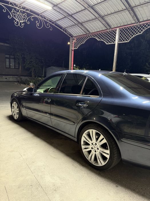 Mercedes benz W211 E240