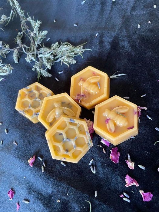 Воск пчелиный , вощина , восковые свечи