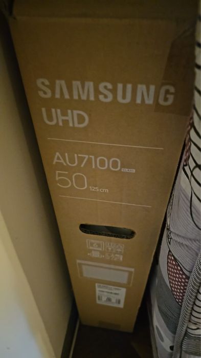 Телевизор Samsung AU7100 50