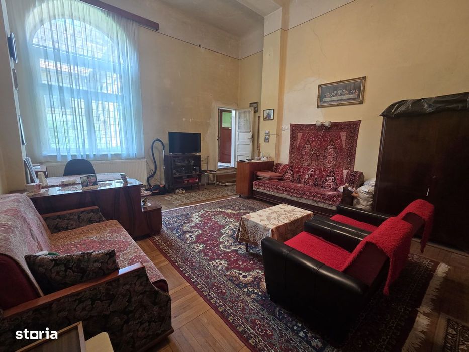 De vânzare apartament 2 camere zona ultracentrală