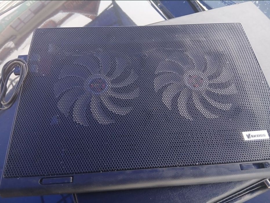 Cooler pad Laptop.