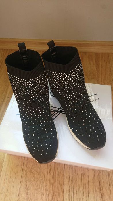 Дамски   обувки.