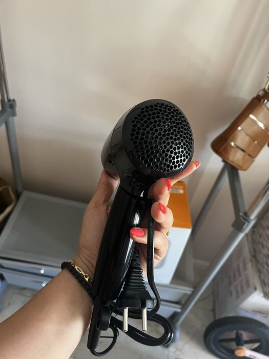 Сешоар Philips нов