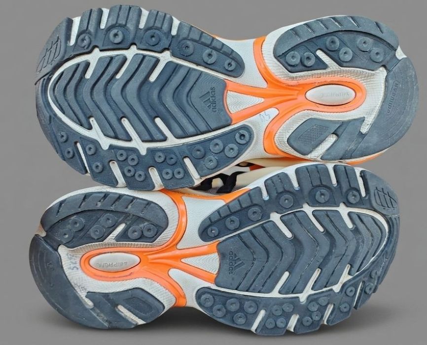 Кроссовки Pharrell Williams x adidas Adistar Jellyfish