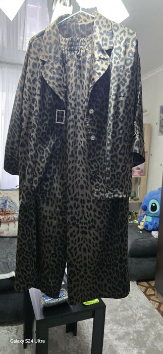 Продам женскую одежду