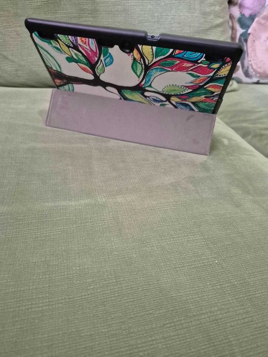 Lenovo pad tb3 - 70 евро