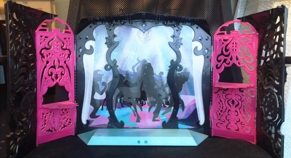 Дискотека парти-пулт за кукли Monster High Disco Dance Club