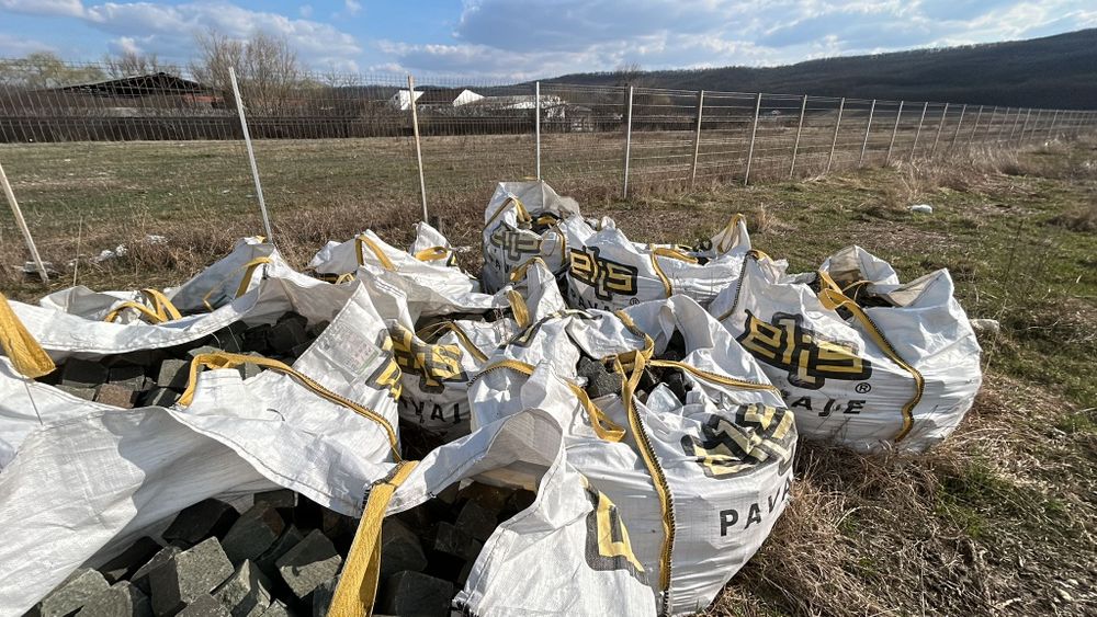 Piatra Cubica Andezit Albini 10/10/10 cm 15 big baguri