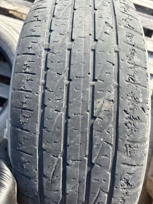 Шины 225/65R17 (2шт)