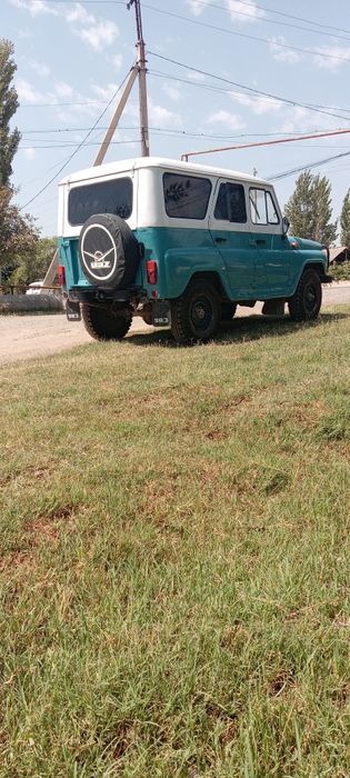Uaz 469 sotiladi