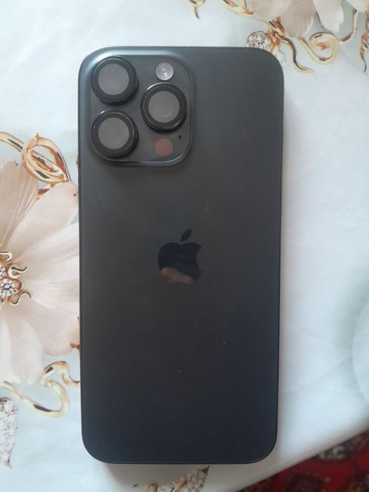 iPhone 15 pro max black titanium