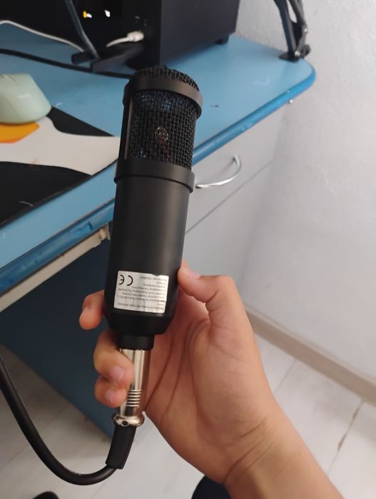 Microfon gamingm in stare foarte buna
