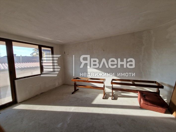 Продава се Тристаен апартамент в Сливен, Център - 176 кв.м за 910 €/кв.м - Снимка #2