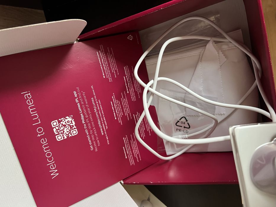 Фотоепилатор Philips Lumea Sense IQ technology