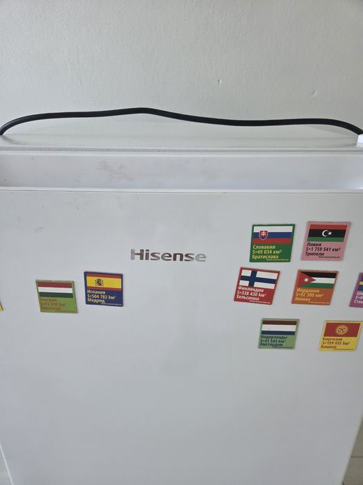 Продам холодильник Hisense