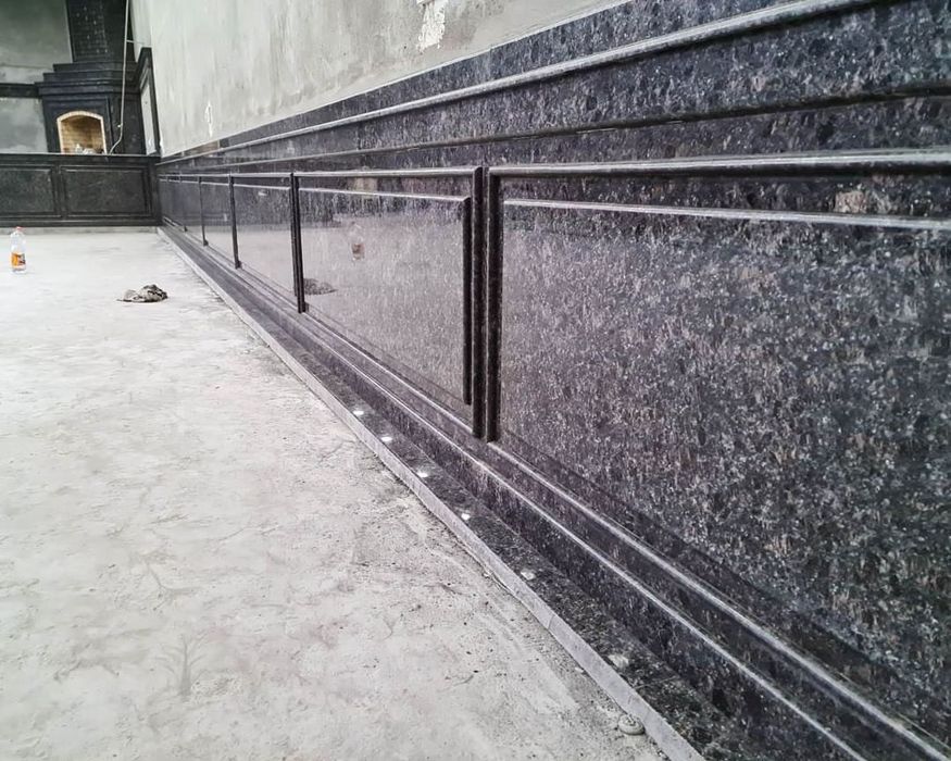 Мастера по фасадам из травертина и гранита