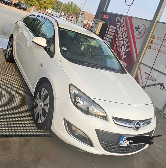 Opel Astra J Sport Tourer 1.7 cdti