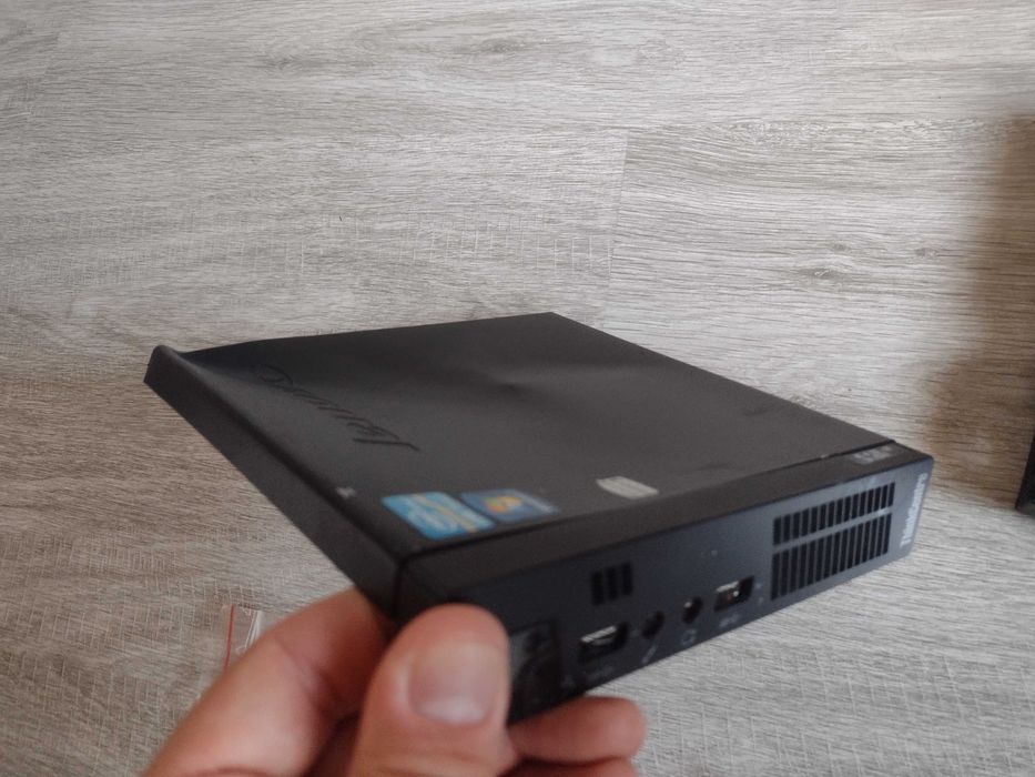 Mini PC  Lenovo ThinkCentre M95p за части или ремонт