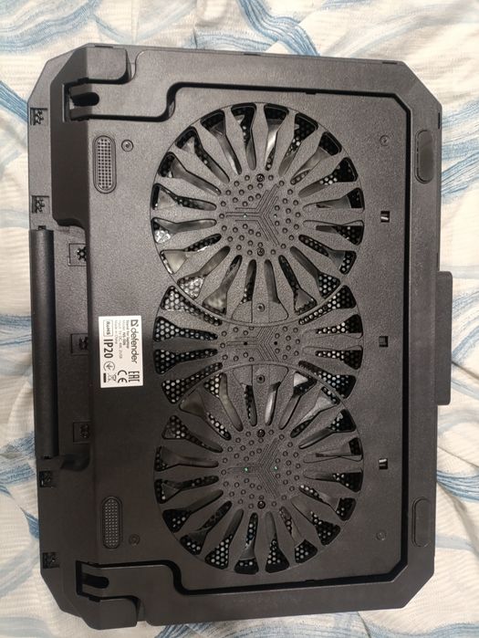 охладитель для ноутбука Defender