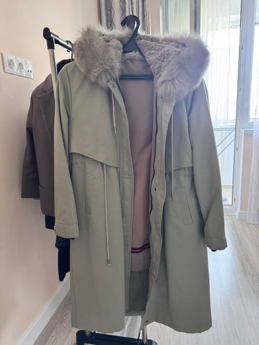 Продается зимняя парка.