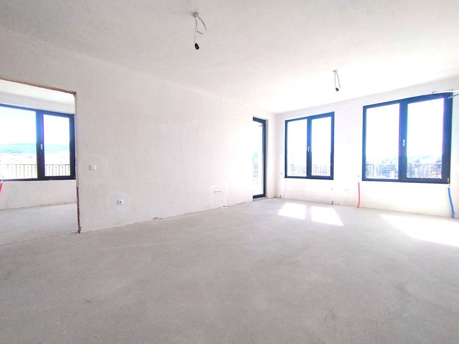 Продава се Тристаен апартамент в Перник, Център - 111 кв.м за 1415 €/кв.м - Снимка #7