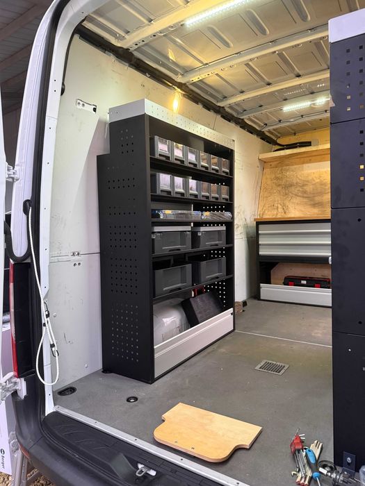 сервизно оборудване за бус