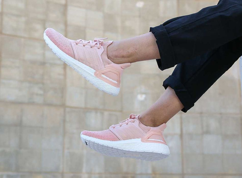 Оригинални маратонки  * ADIDAS ULTRABOOST 20  * EU36 2/3