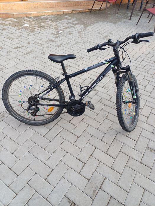 Vând bicicletă copii