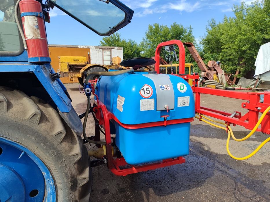 Опрыскиватель навесной