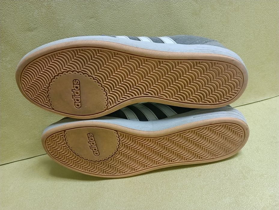 Кожени adidas N 39,5 - 19 лв
