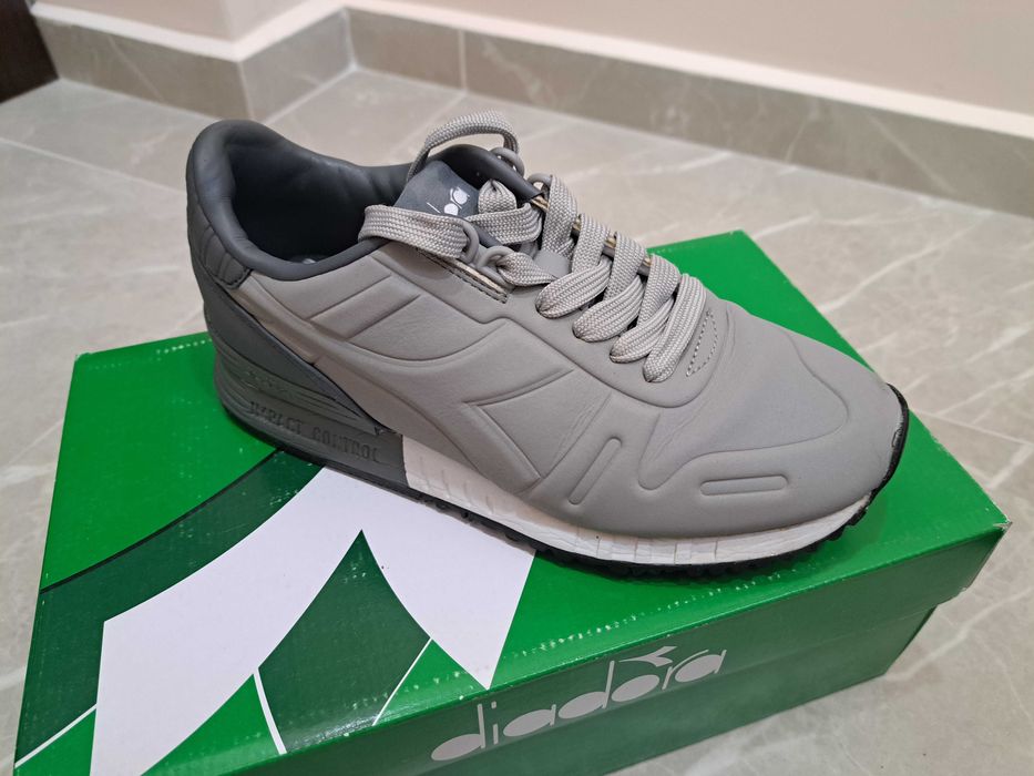 Маратонки Diadora