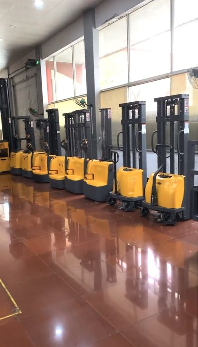 Штабелеры самоходные электрические