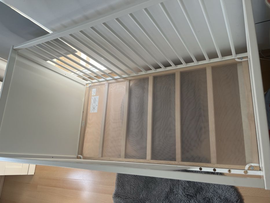 Бебешко креватче с матрак от Ikea