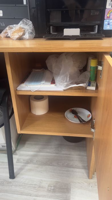 Деревянный стол б/у