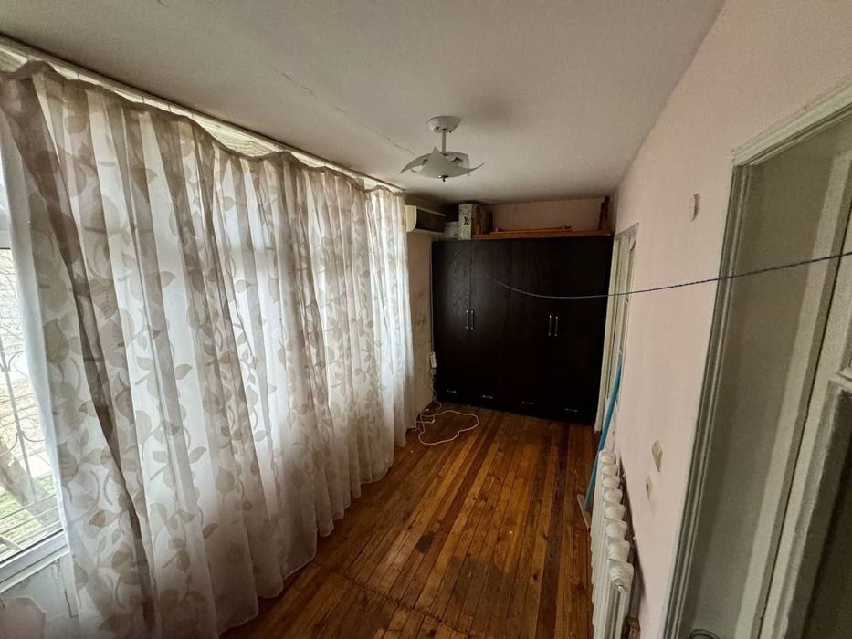 Чиланзар -24 квартал 2-х комнатная, возможна ИПОТЕКА