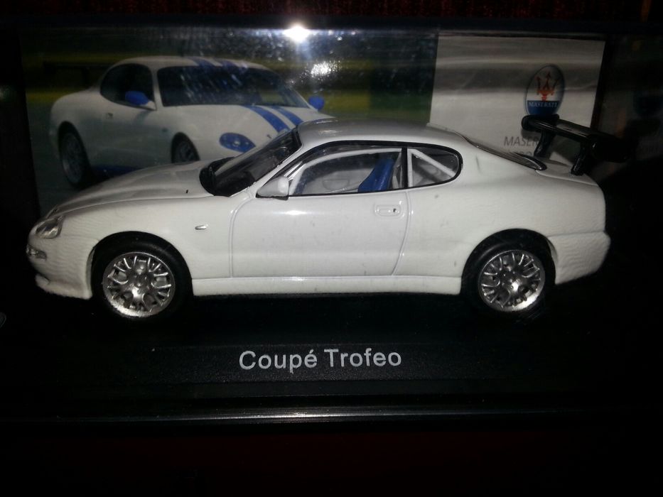 Колекционерски метални колички 1/43 Maserati / Leo models, White box