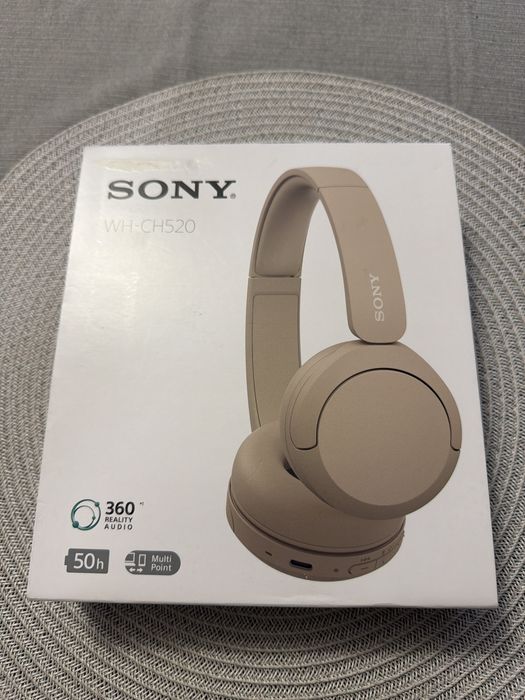 JBL Слушалки.