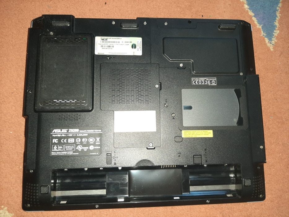 Laptop-uri pentru piese de schimb