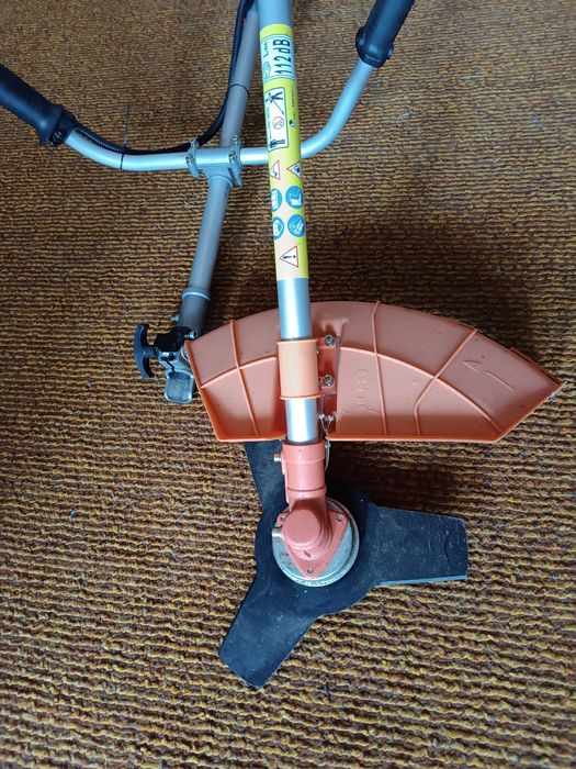 Premium бензинова коса