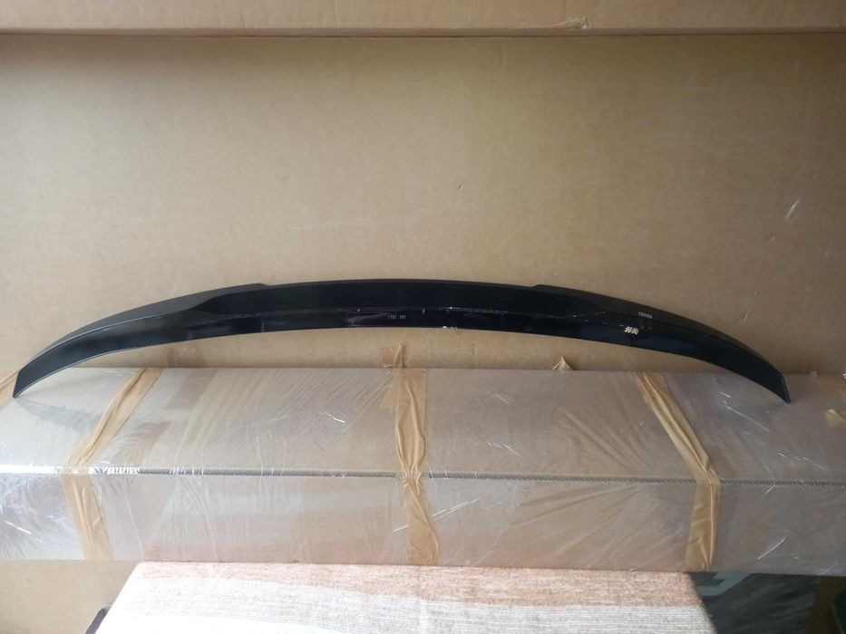 Eleron portbagaj BMW E60 sedan 2003-2010 negru lucios M4