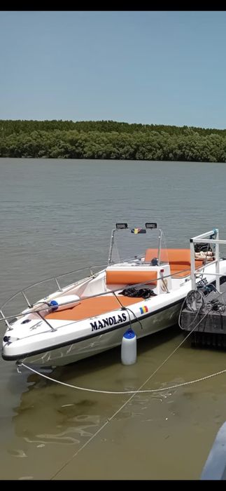 Barcă cu motor Mercury 40/60 CP + peridoc. Schimb cu barcă cabinată.