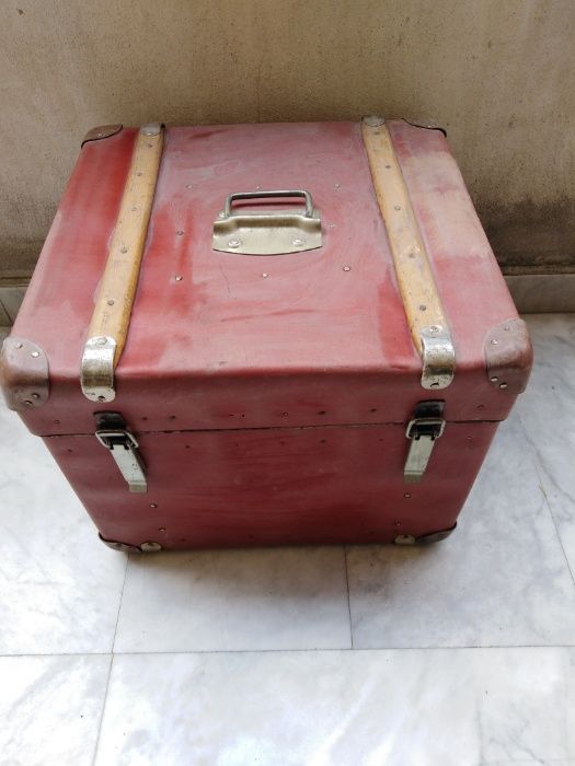 Стари куфари