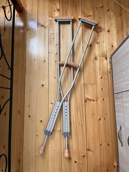 Костыль подмышечные