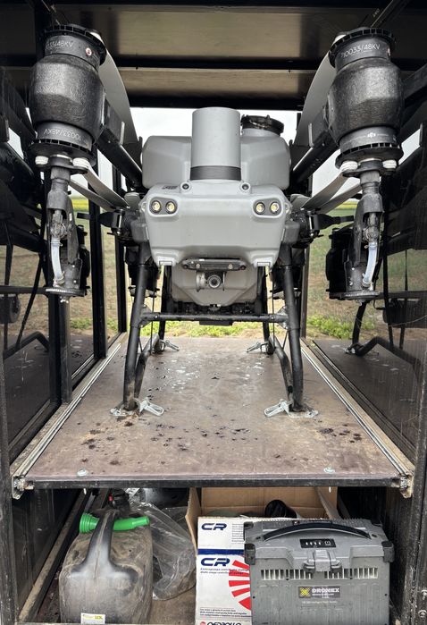 Tratamente fitosanitare cu drona / Prestari servicii Drone agricole